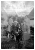 Astrid, Ove, Skylfrida, morfar Jens og mormor 1933.